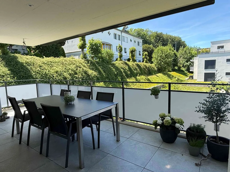 Gepflegte, helle, grosszügige 3 ½-Zimmerwohnung (keine Makleranfragen)