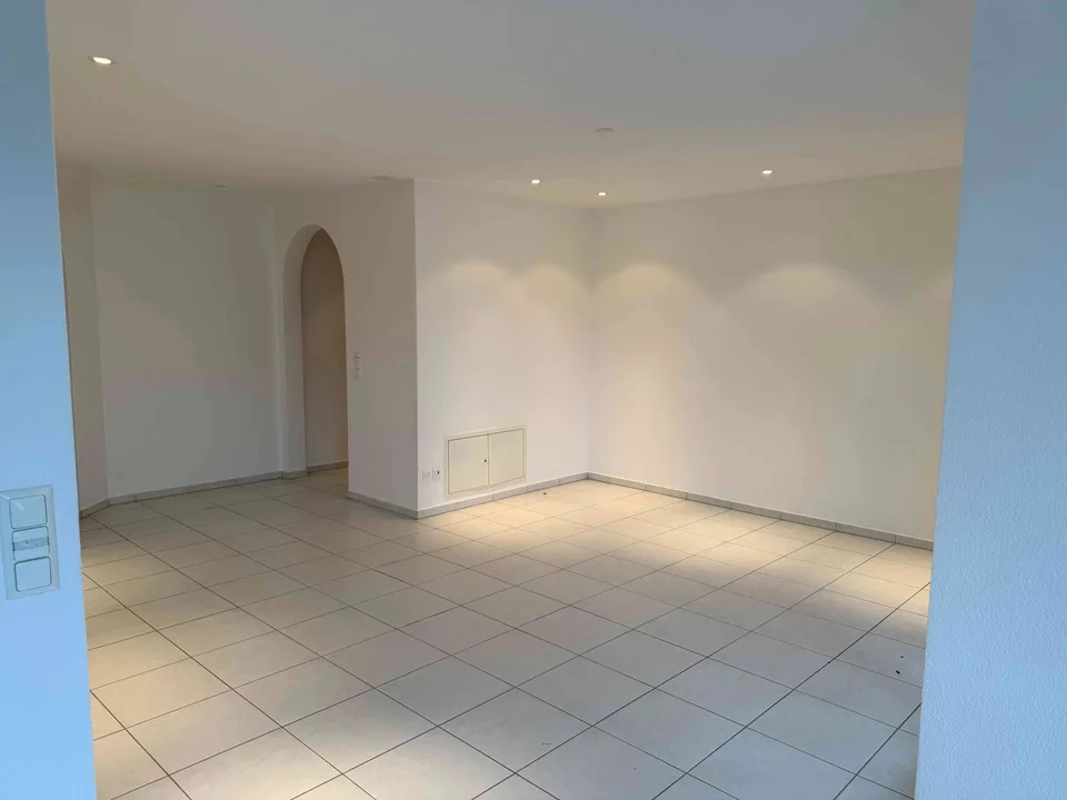 Affascinante appartamento di 3,5 locali a Remetschwil – foto 15 di 18