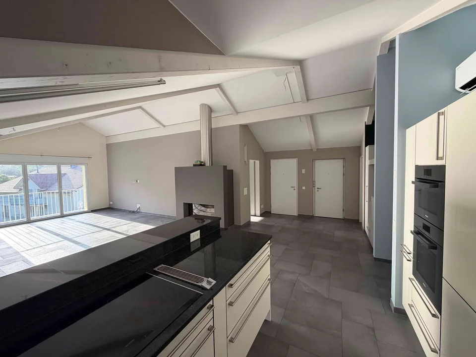 Exklusive 4.5-Zimmer-Dachwohnung 185 m² Wohnfläche, 48 m² Terrasse