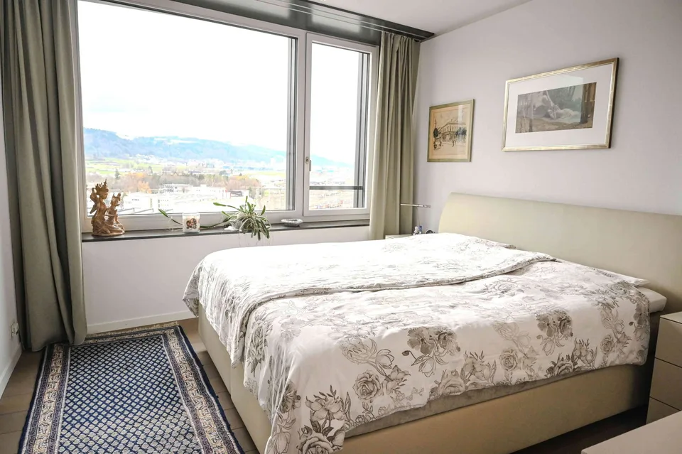 WOHNUNG. Aussicht. Stadt. Zuhause.