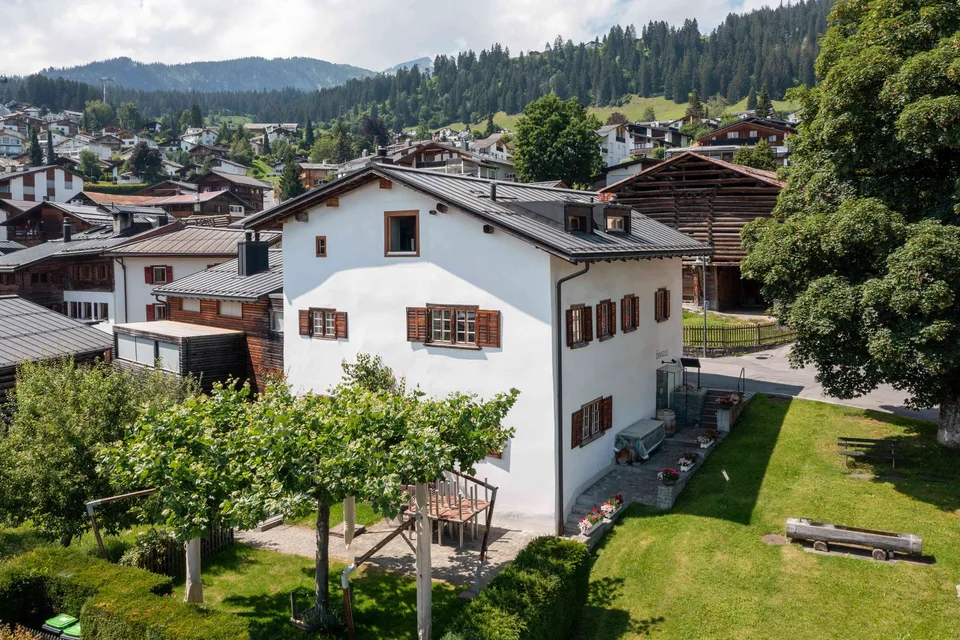 Bündner Stil 1453 nahe der Skipiste