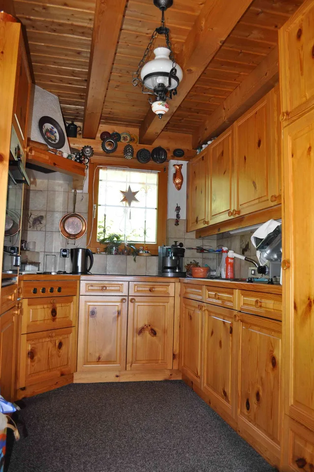Charmantes 7-Zimmer-Chalet in Churwalden mit atemberaubendem Bergpanorama – Foto 6 von 6