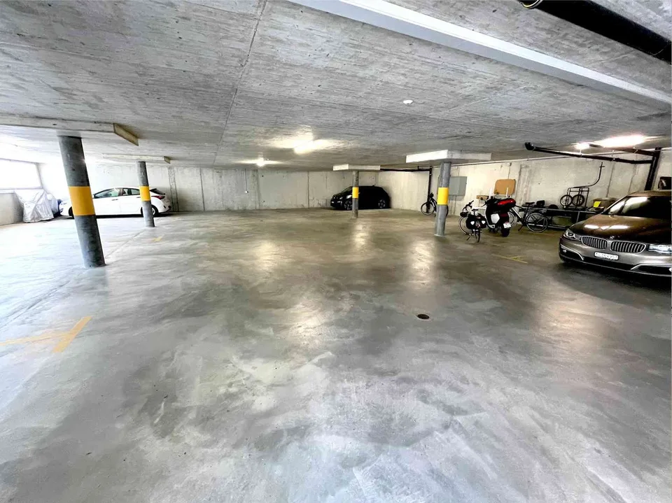 Tiefgaragenplatz zu verkaufen! - Top! Rendite