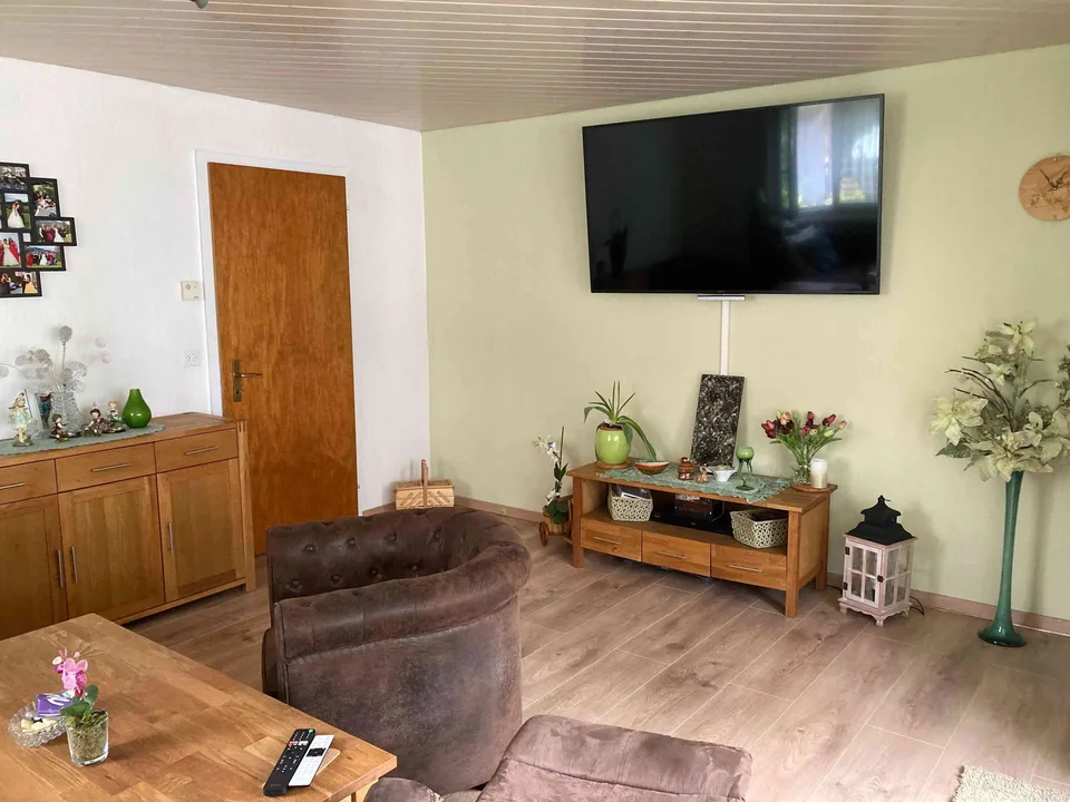 Haus am Bach Idyllische Lage leicht abseits mit Ferienwohnung