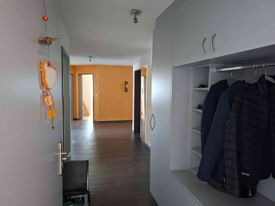 Sehr schöne und gepflegte 5.5 - Zimmerwohnung zu verkaufen