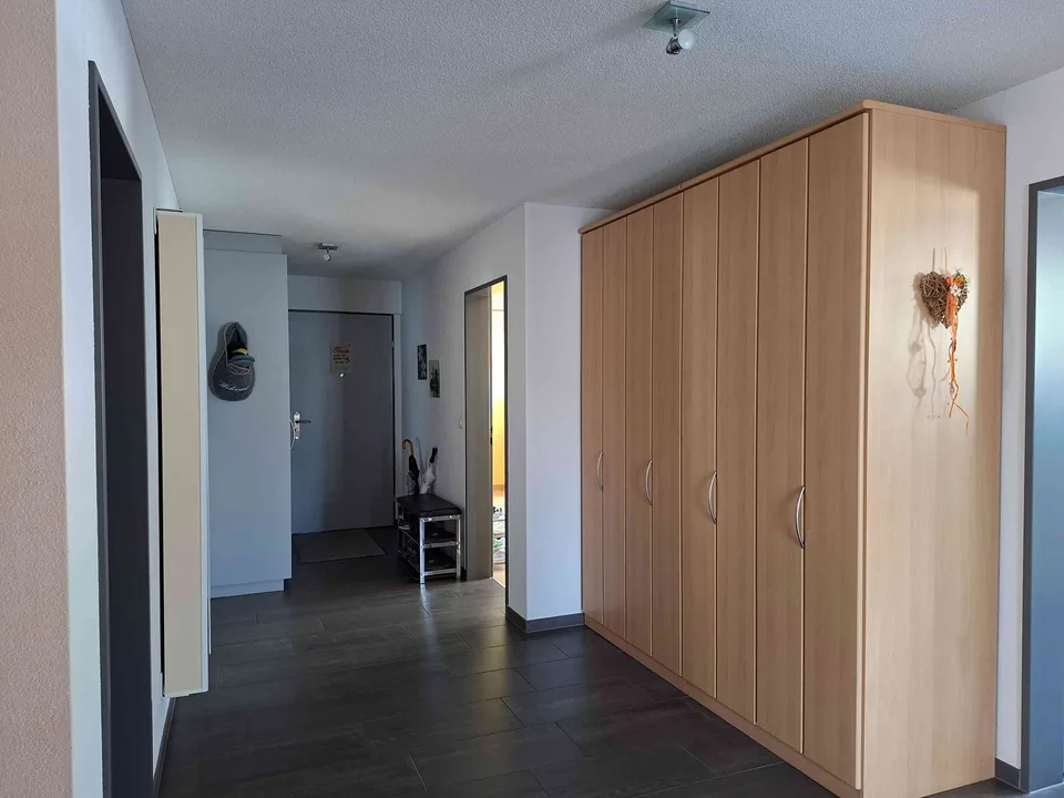 Sehr schöne und gepflegte 5.5 - Zimmerwohnung zu verkaufen
