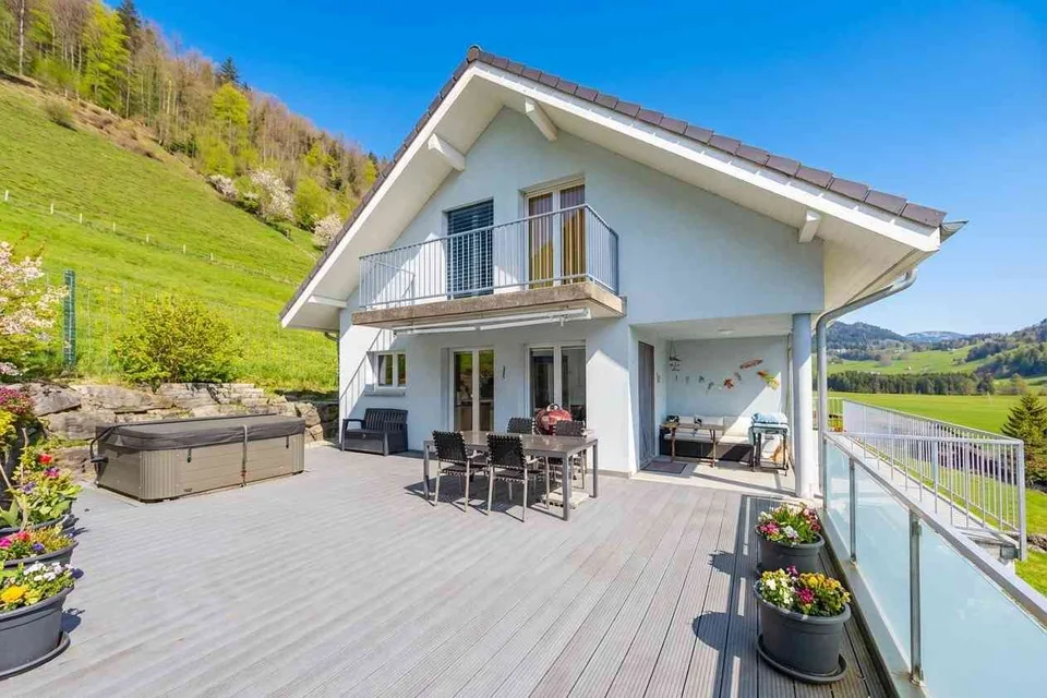 Obbürgen-Stansstad: 5-Zimmer Einfamilienhaus inmitten schönster Natur