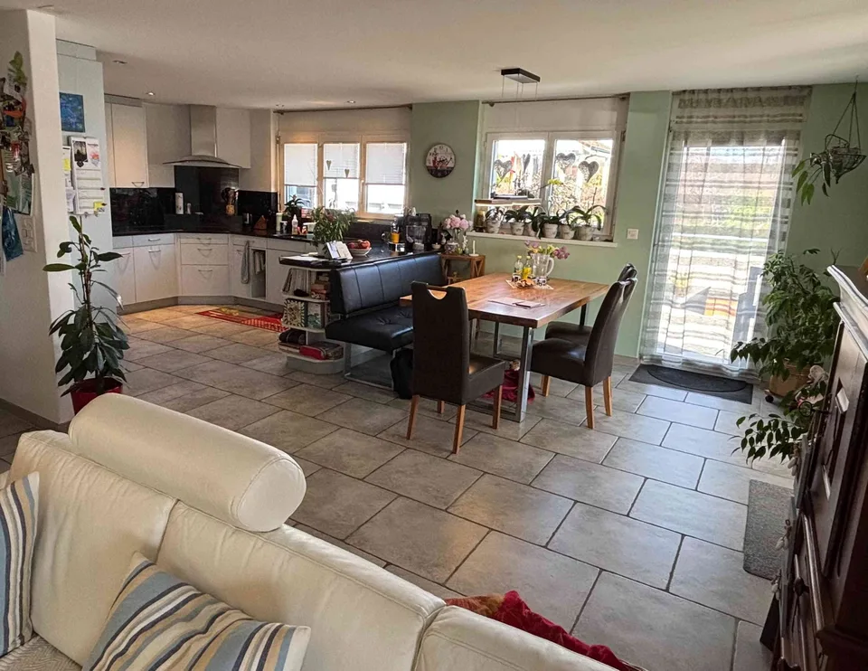 "6 ½-Zimmer-Doppeleinfamilienhaus an sonniger, ruhiger Lage"