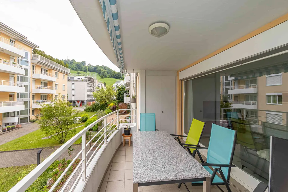 Helle, gepflegte 4.5-Zimmerwohnung mit 2 Balkonen