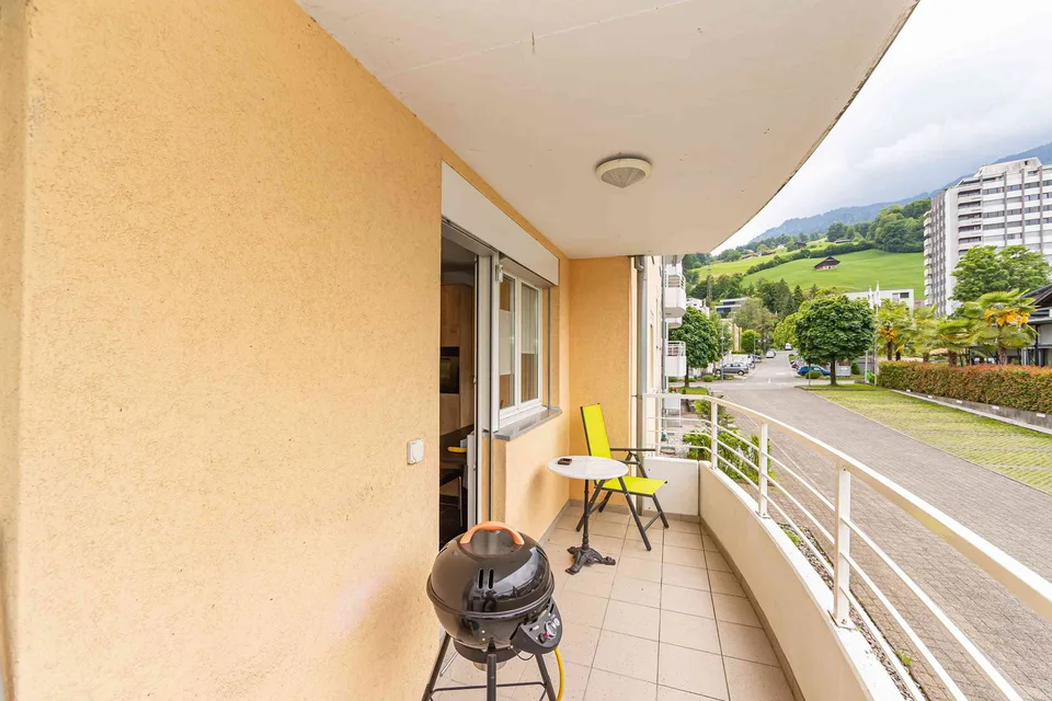 neu renovierte 4½-Zimmerwohnung im 1. OG mit zwei Balkonen – Foto 9 von 12