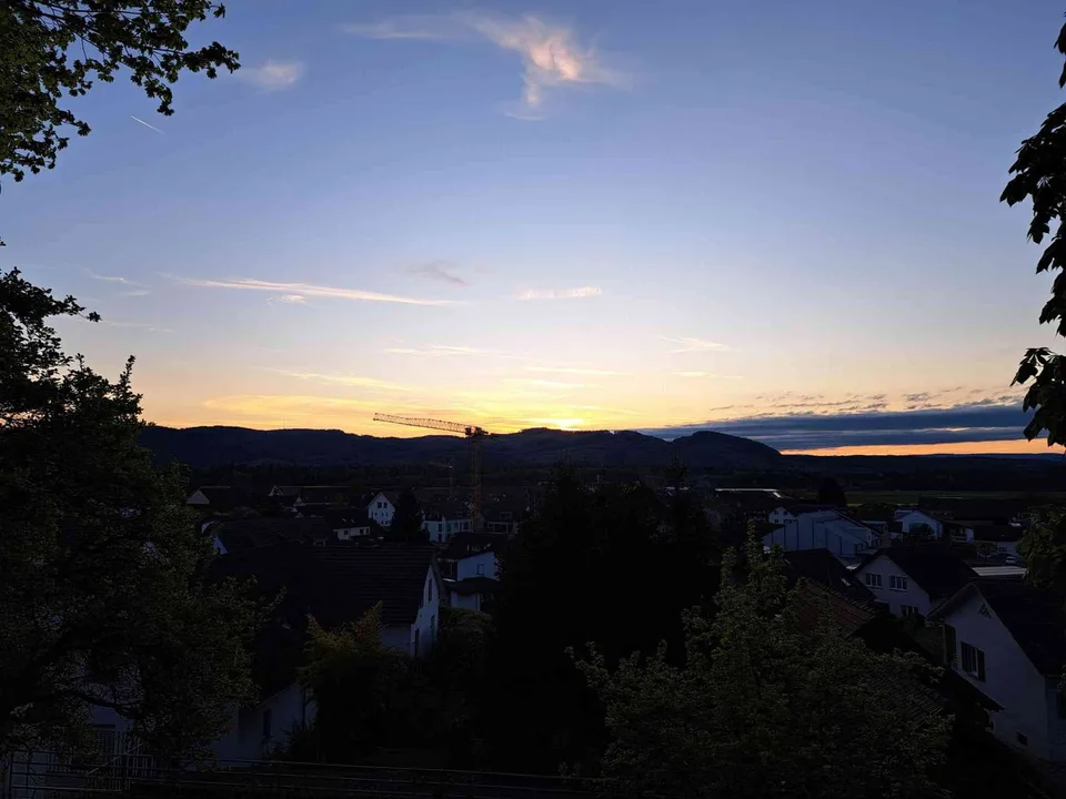 Grosse Baulandparzelle an ruhiger, sonniger Hanglage mit Weitsicht