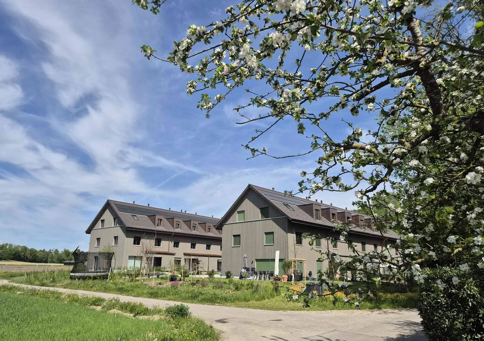 Reihenhaus mit grossem Garten - Wohnsiedlung Schalchenriet in Alten
