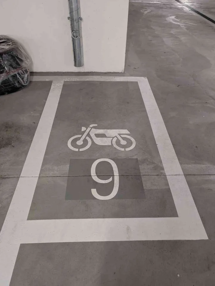 Underground parking in Zürich Leutschenbachstrasse 46