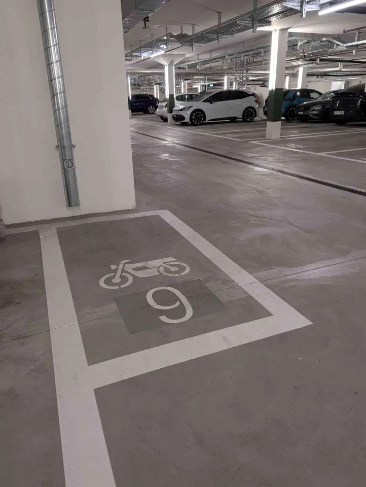Underground parking in Zürich Leutschenbachstrasse 46