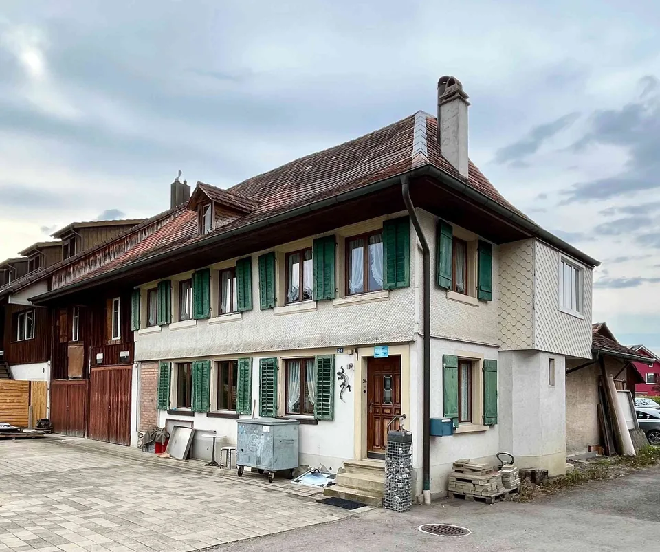 Historisches Bauernhaus mit Gewerbe