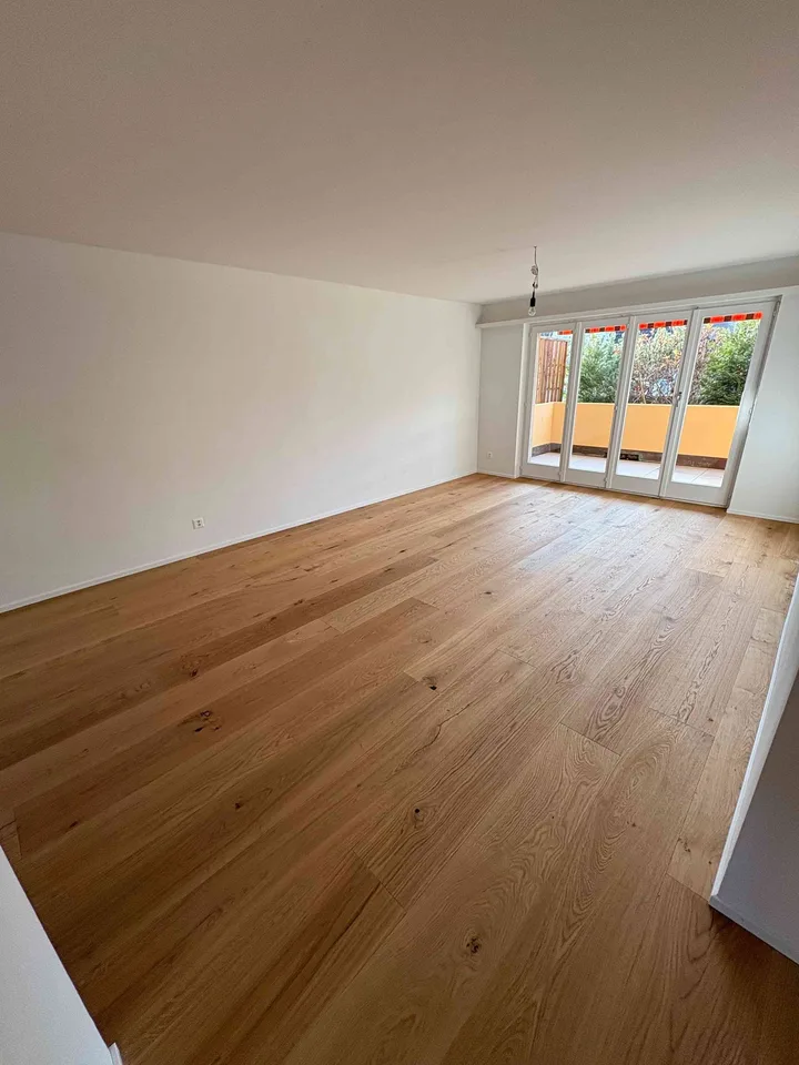 kernsanierte, ruhige 3 1/2 Zimmerwohnung im Dorfkern, im 1. OG