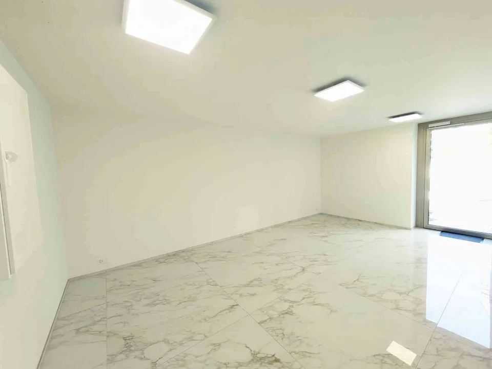 Modernes Neubau-Gewerbeobjekt im begehrten Glasi-Quartier