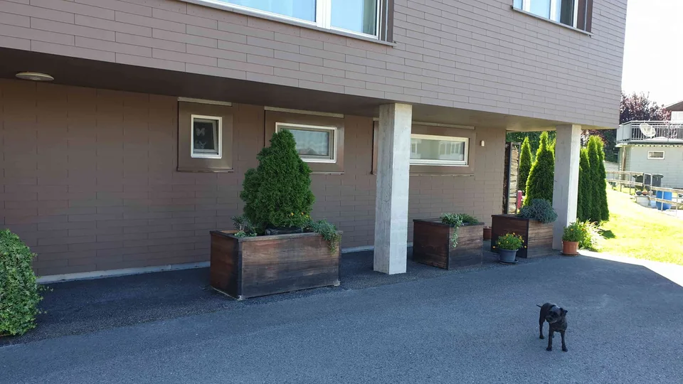 *** Modernes Studio 1.5 Zimmer 33 m² Grün im Dorfkern ***