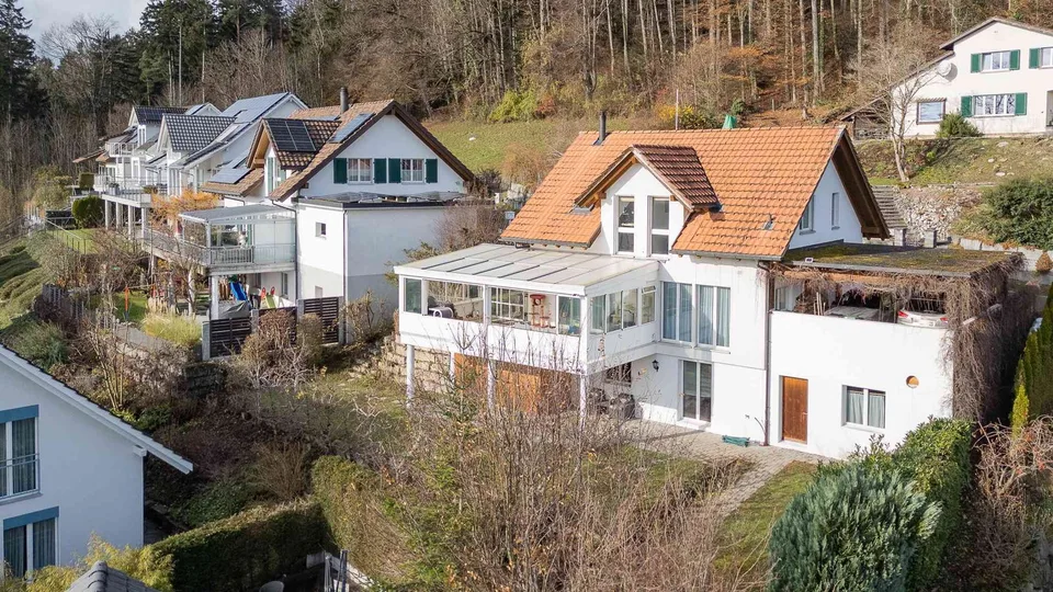 6.5-Zimmer-Haus mit Potenzial für Einliegerwohnung in Madetswil