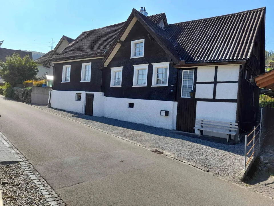 Einfamilienhaus mit Aussicht: Idyllisches Familienheim in Hinterforst