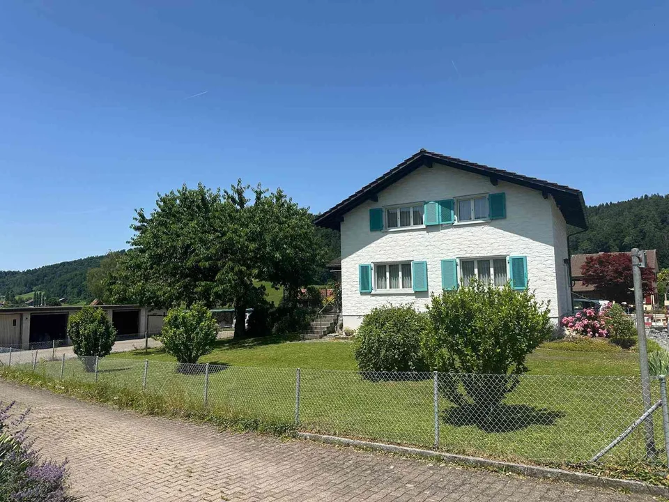 Verkauf Einfamilienhaus mit sehr schöner Lage