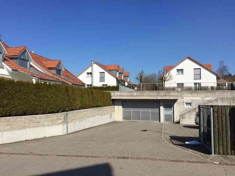 Einstellparkplatz Nr 41 (links auf dem Foto)