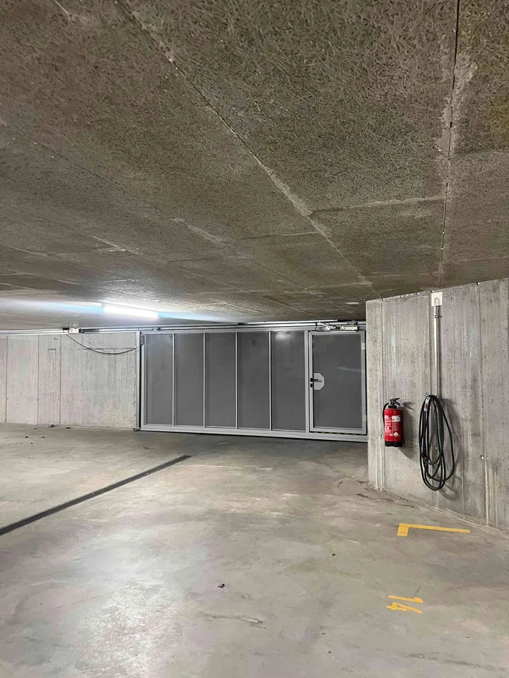 Tiefgaragenplatz in Räfis/ Buchs zu verkaufen