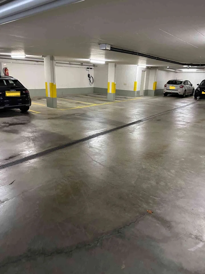 Parkplatz in Tiefgarage