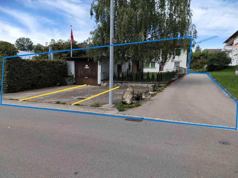 In Zentrum Bazenheid 5.5 Zim. Eck-Reihenhaus mit grossem Garten.