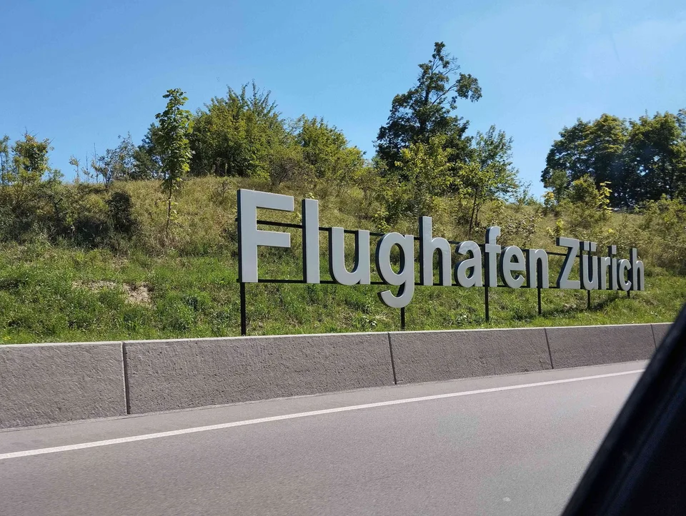 Einstellhallenplatz in Opfikon, ZH