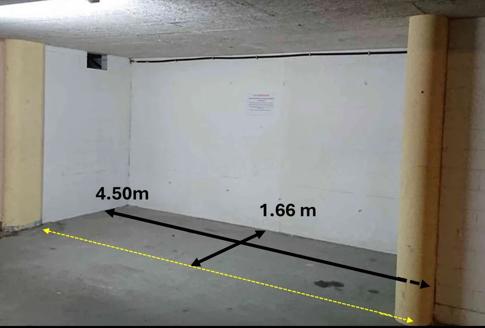 Schnäppchen Einstellhallenplatz für Kleinwagen (Motorrad, Velo)
