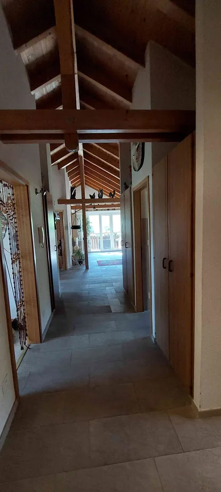 4.5 Zimmer Dachwohnung an unverbaubarer Aussichtslage – Foto 9 von 9