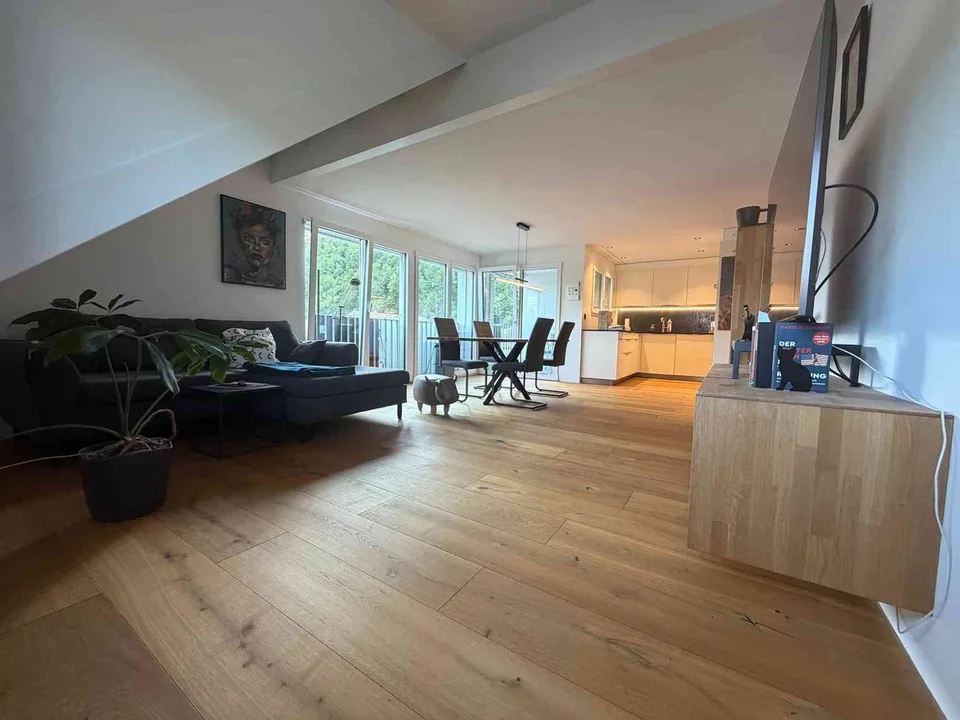 Moderne 2.5-Wohnung – stilvoll wohnen mit Smarthome & E-Ladestation