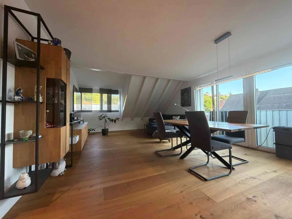 Moderne 2.5-Wohnung – stilvoll wohnen mit Smarthome & E-Ladestation