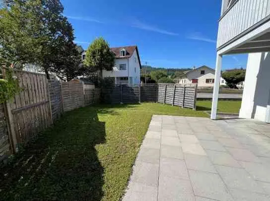 MFH mit drei Mietwohnungen, drei Carports sowie ein Bastelraum – foto 9 di 13