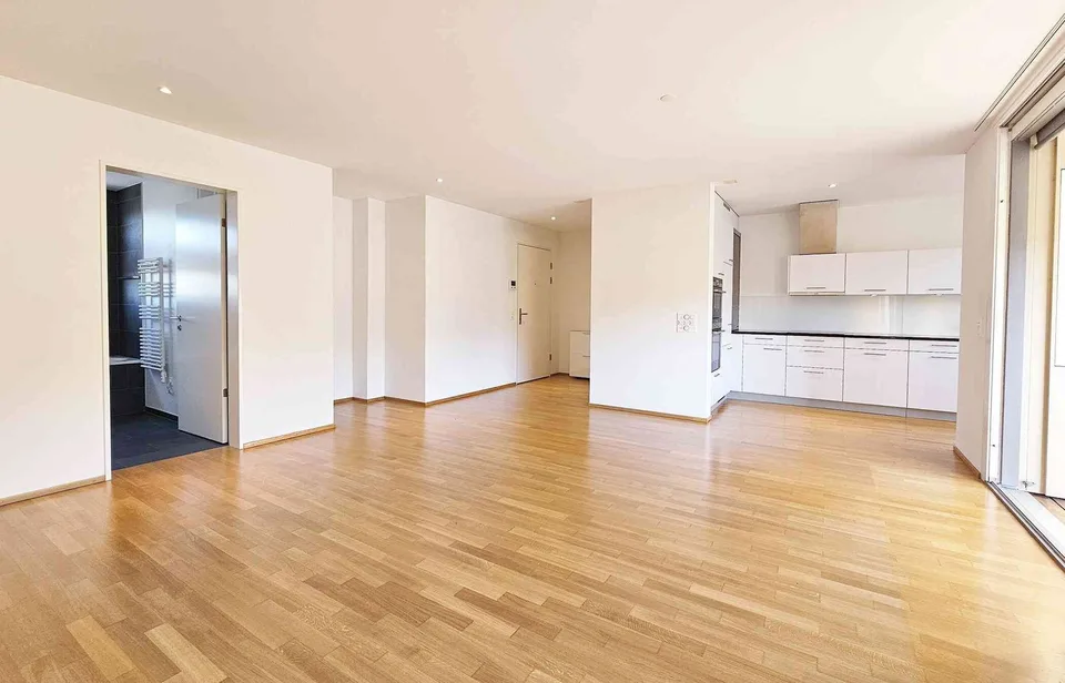 Gepflegte, ruhige und zentrale 3.5-Zimmer-Wohnung im obersten Stock