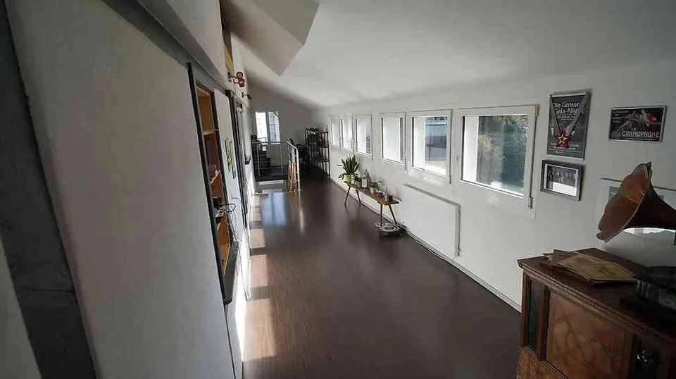 Geschäftshaus / Rendite / XXL-Wohnung - verkehrstechnisch perfekt