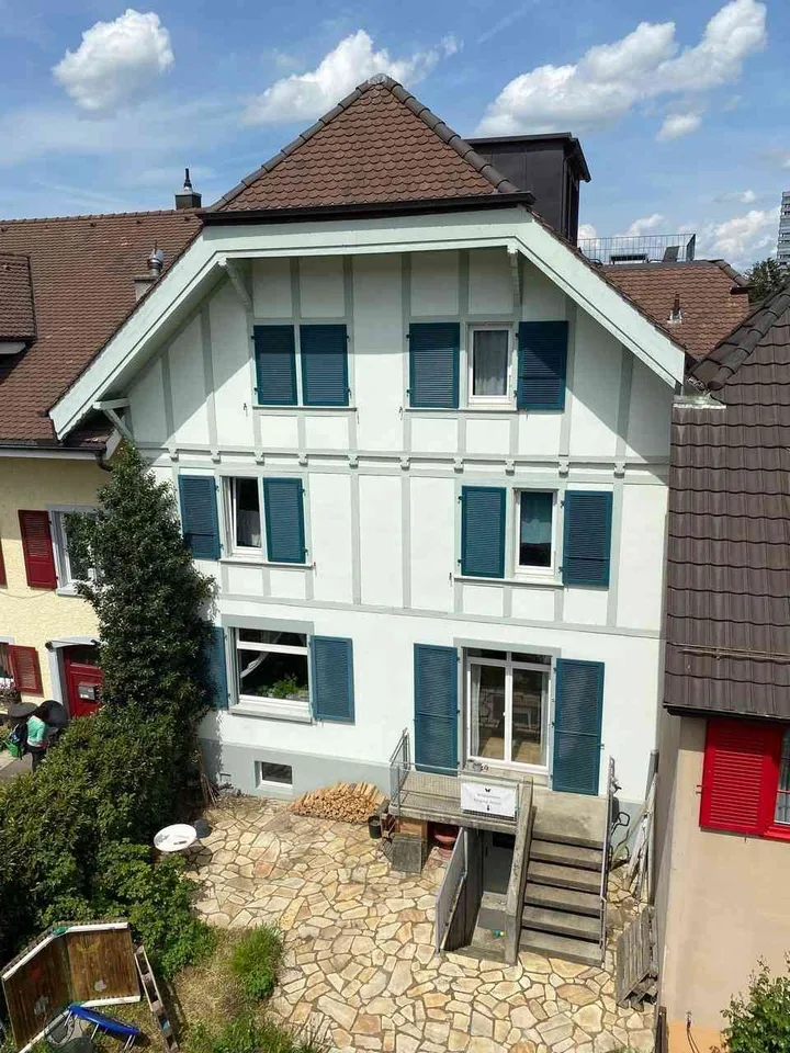 Einfamilienhaus / Mehrgenerationenhaus mit Geschichte und Charakter in