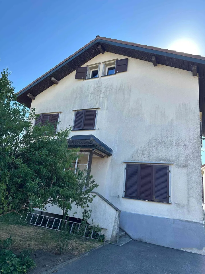 WOHNLIEGENSCHAFT MIT ENTWICKLUNGSPOTENZIAL