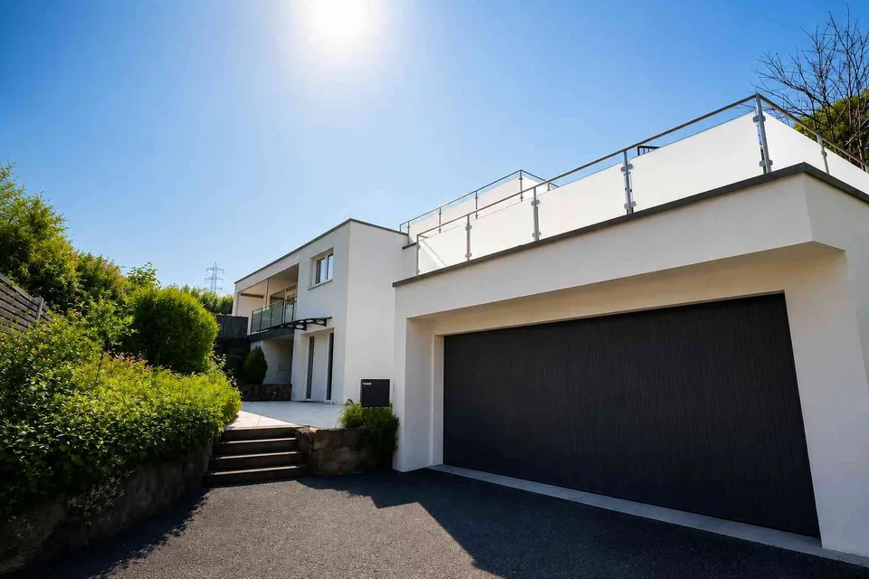 Modernes 6.5-Einfamilienhaus in ruhiger Lage in Münchenstein