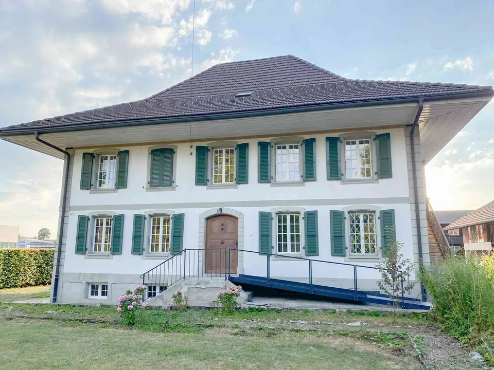 Charmantes Zweifamilienhaus – umgebaut zur Kita und Tagesschule