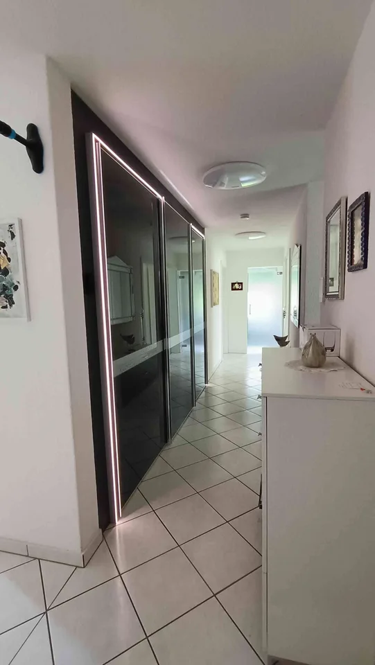 Wohnung 5.5 Zimmer, 2 Garagen Bastelraum, Kellerabteil, Waschküche