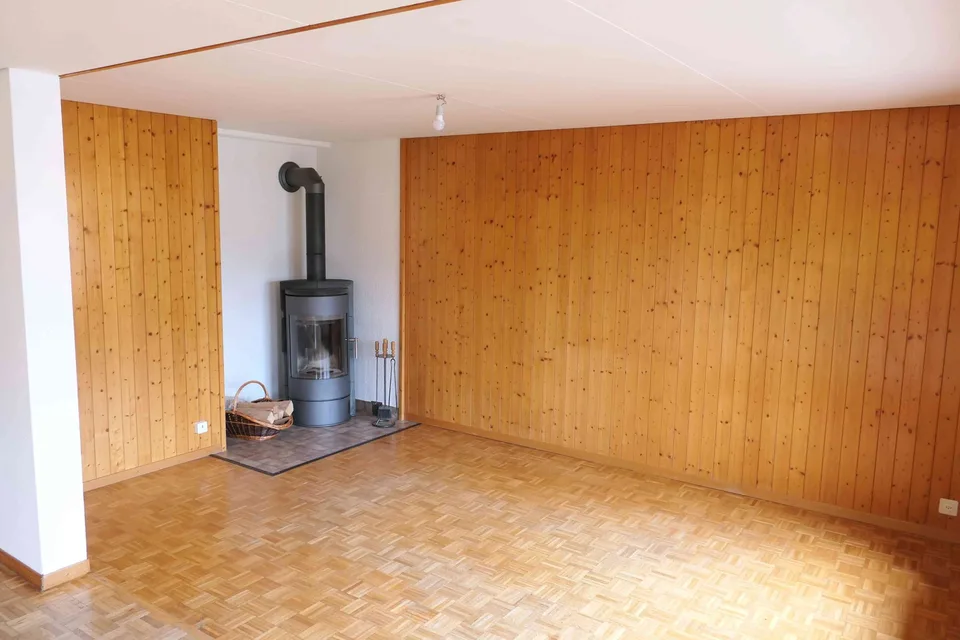 Couvet – Maison de 4 logements avec revenus locatifs