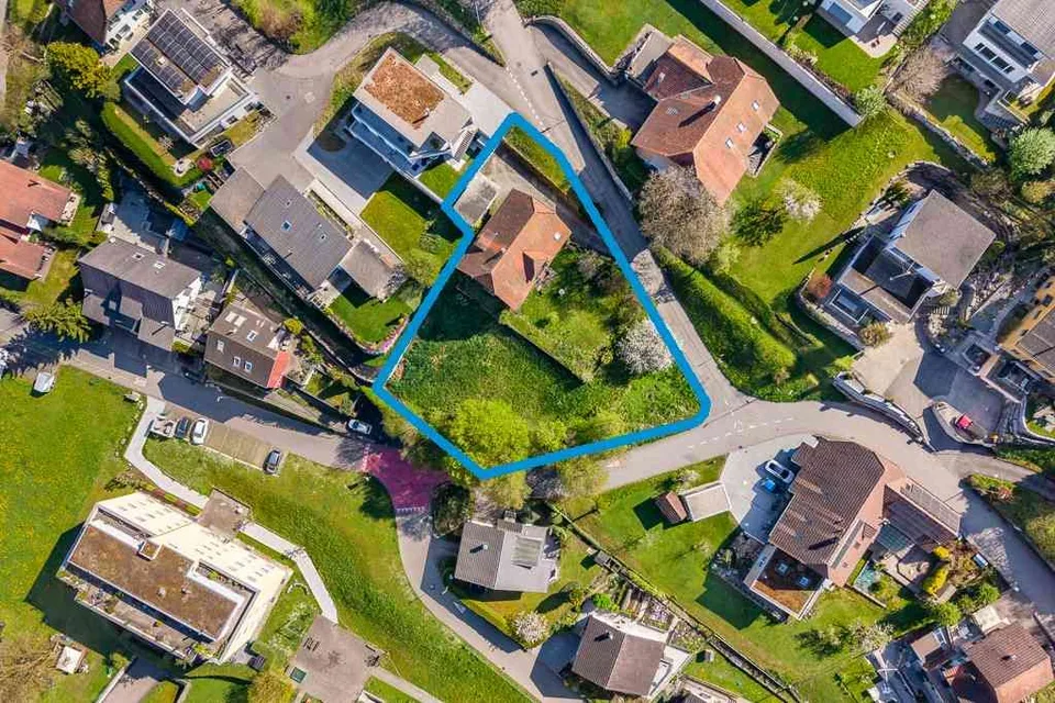 Bauland an sonniger Hanglage mit vielseitigem Entwicklungspotenzial