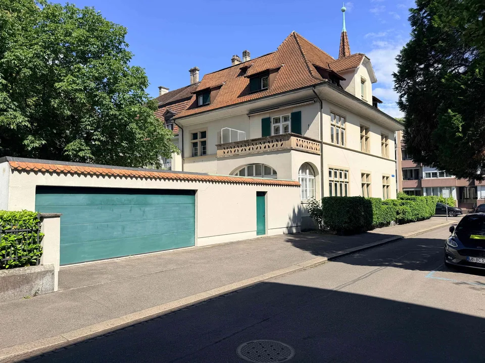 Aussergewöhnliches Eckhaus an privilegierter Wohnlage im Paulusquartie