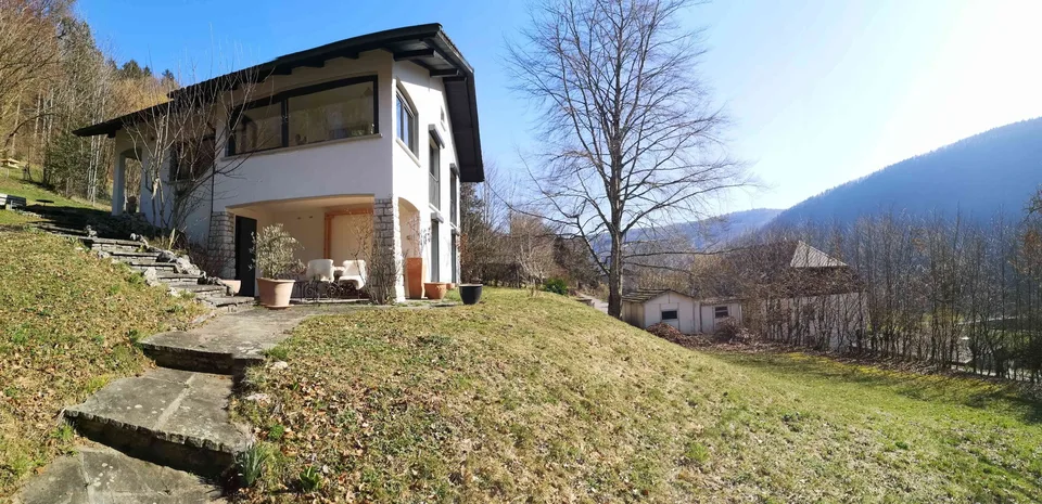Baisse de prix maison rénovée 7pces, 150m2, véranda, terrasses, 1691m2