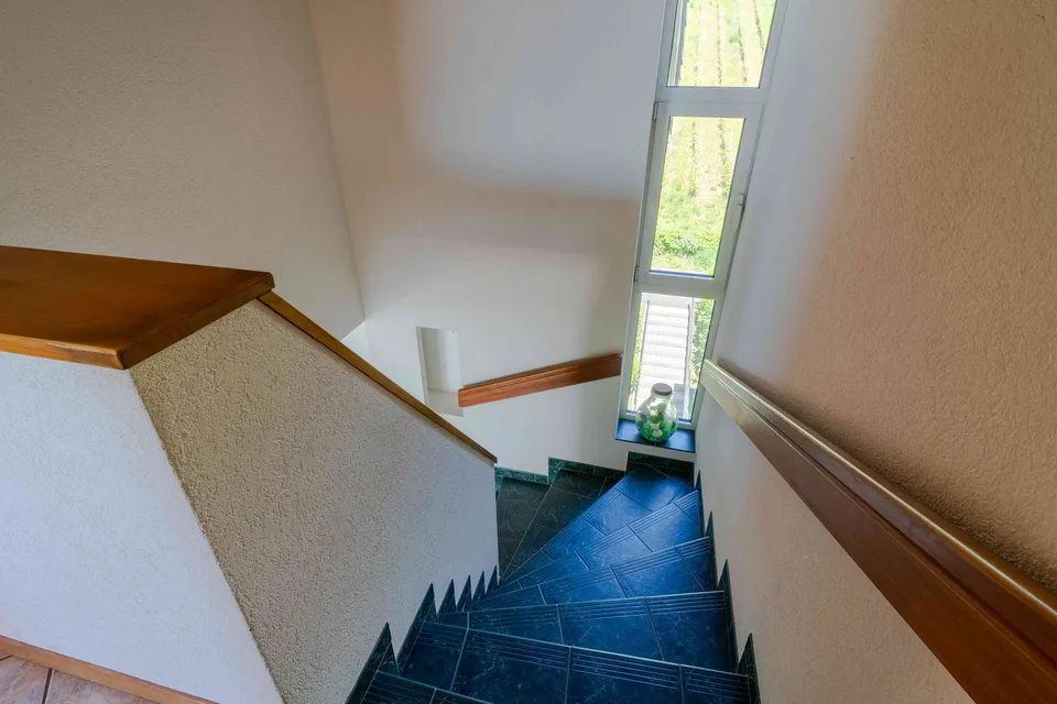 Bel attique duplex 5,5 pces avec vue panoramique à Hauterive NE