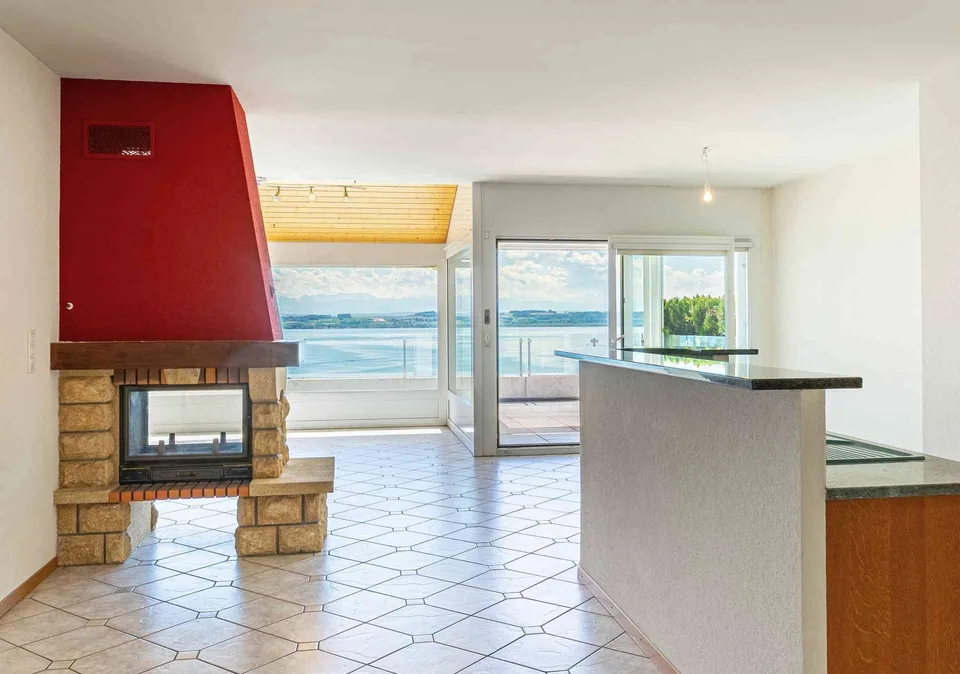 Bel attique duplex 5,5 pces avec vue panoramique à Hauterive NE