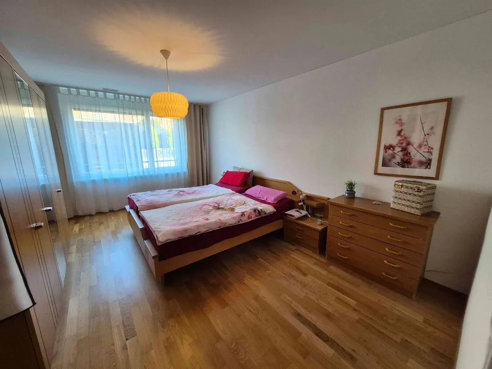 Moderne 4.5-Zimmer-Gartenwohnung (120 m²) mit Jura-Blick in Niederlenz