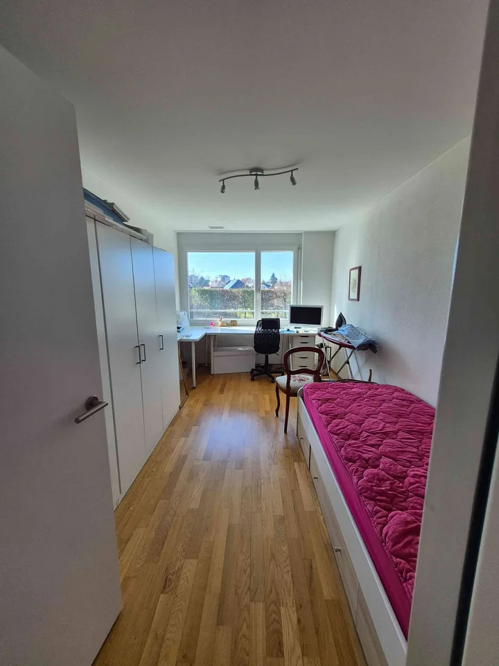 Moderne 4.5-Zimmer-Gartenwohnung (120 m²) mit Jura-Blick in Niederlenz